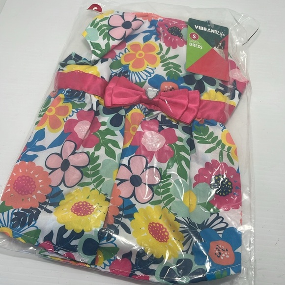 Vibrant Life Dog Pug, Shih Tzu, Boston Terrier Floral Dress NWT - Picture 11 of 11